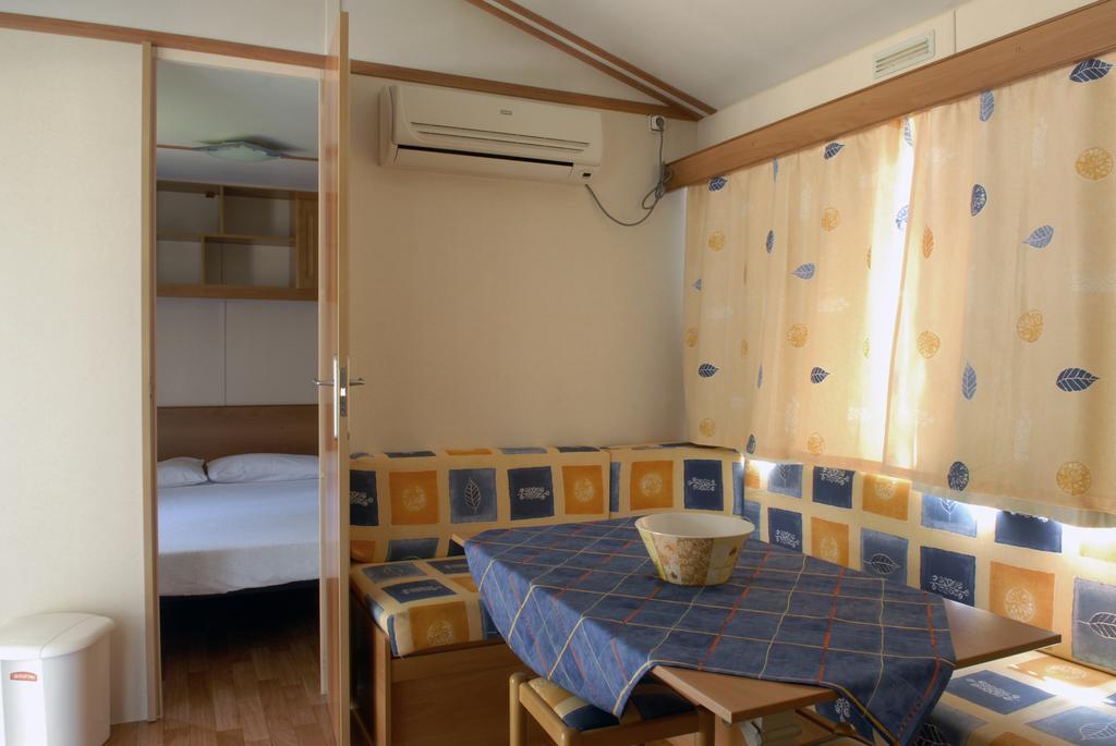 Camping La Rocca Manerba del Garda Εξωτερικό φωτογραφία