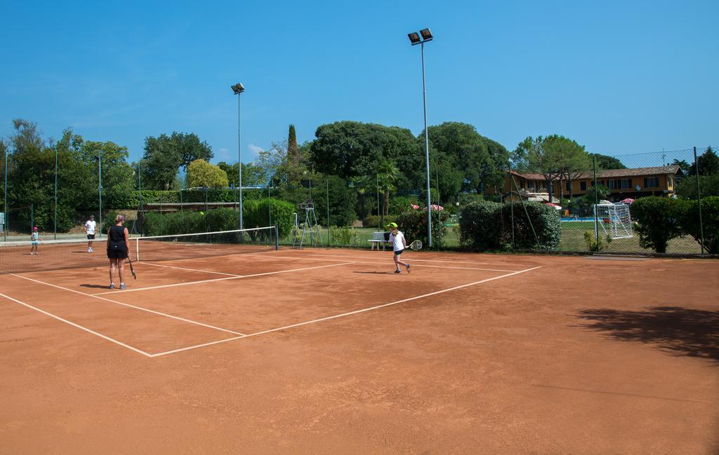 Camping La Rocca Manerba del Garda Εξωτερικό φωτογραφία