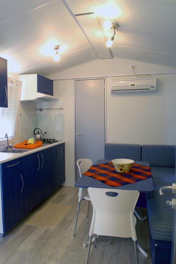 Camping La Rocca Manerba del Garda Εξωτερικό φωτογραφία